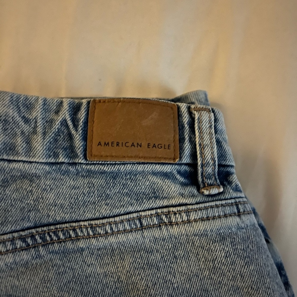 American Eagle curvy 90s straight